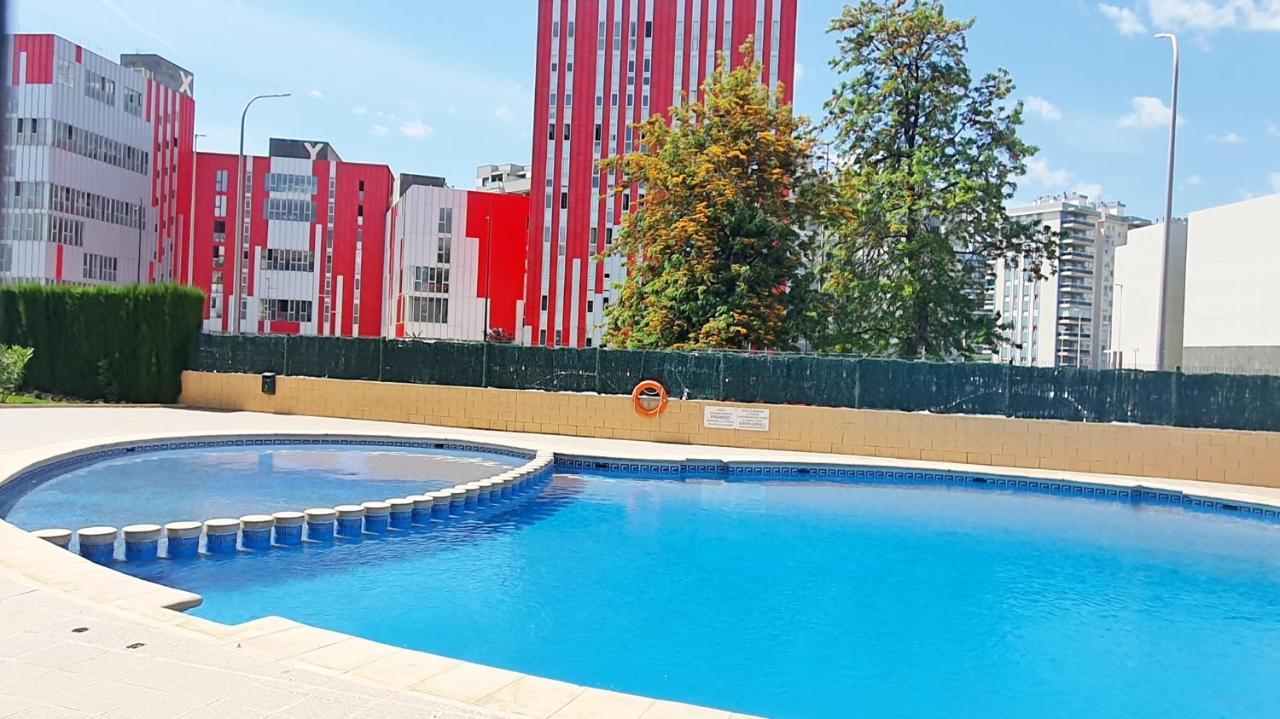 Universidad Del Mar - Alquiler Solo Familias Gandía Exterior foto